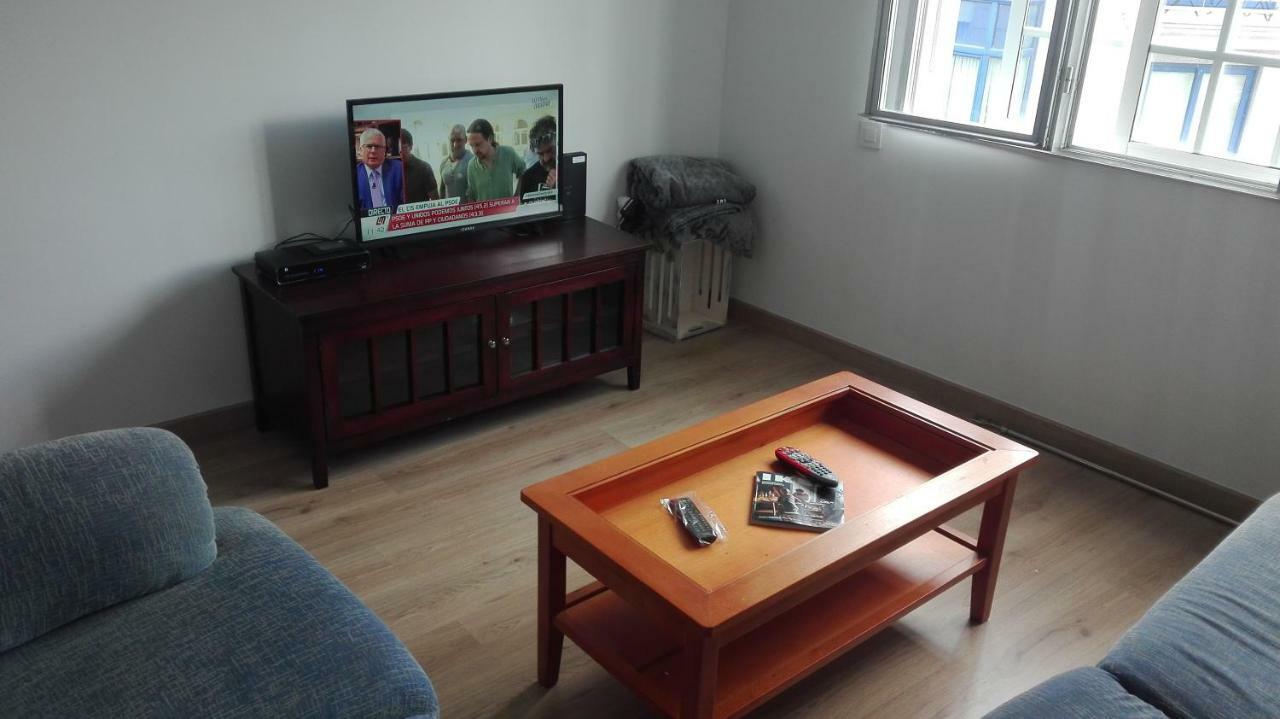 Albergue Lalin Centro ภายนอก รูปภาพ